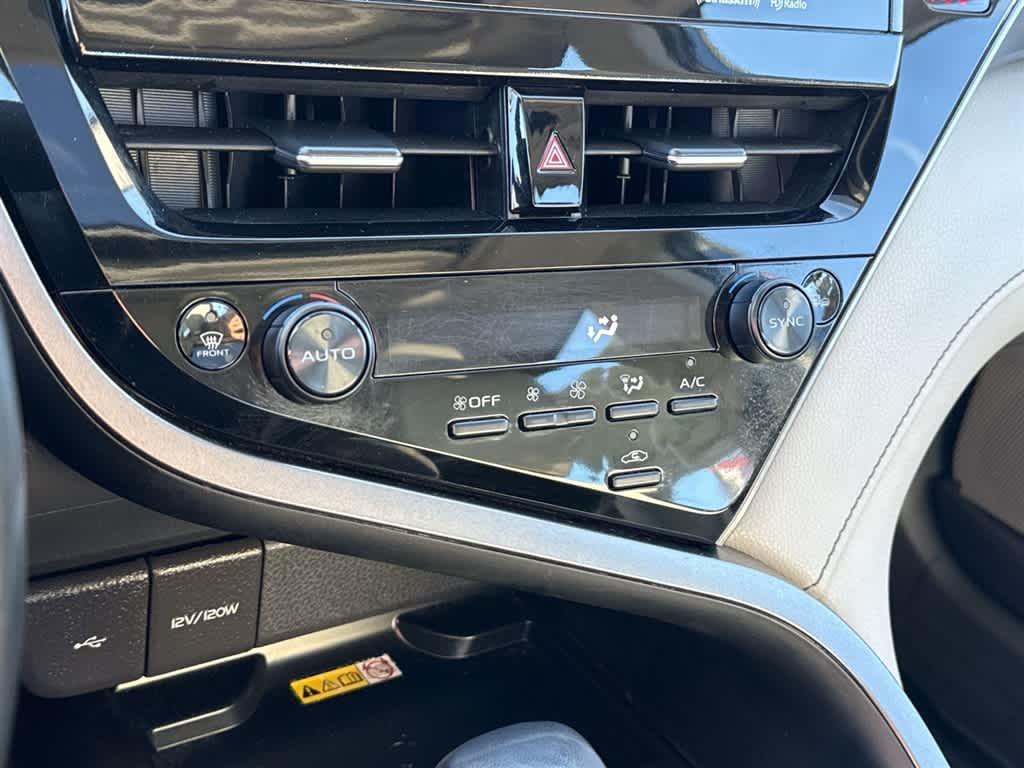 Thumbnail: 2023 Toyota Camry - 24