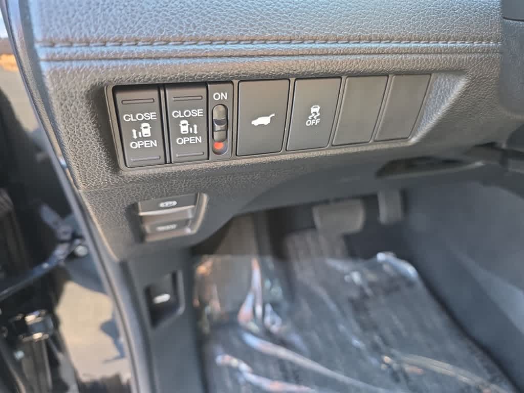 Thumbnail: 2026 Honda Odyssey - 14