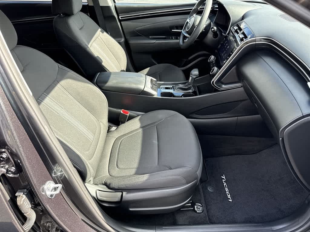 Thumbnail: 2023 Hyundai Tucson - 10