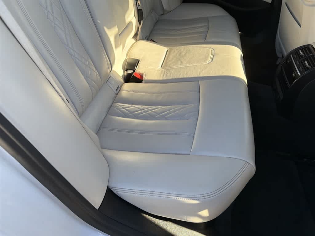 Thumbnail: 2017 BMW 5 Series - 11