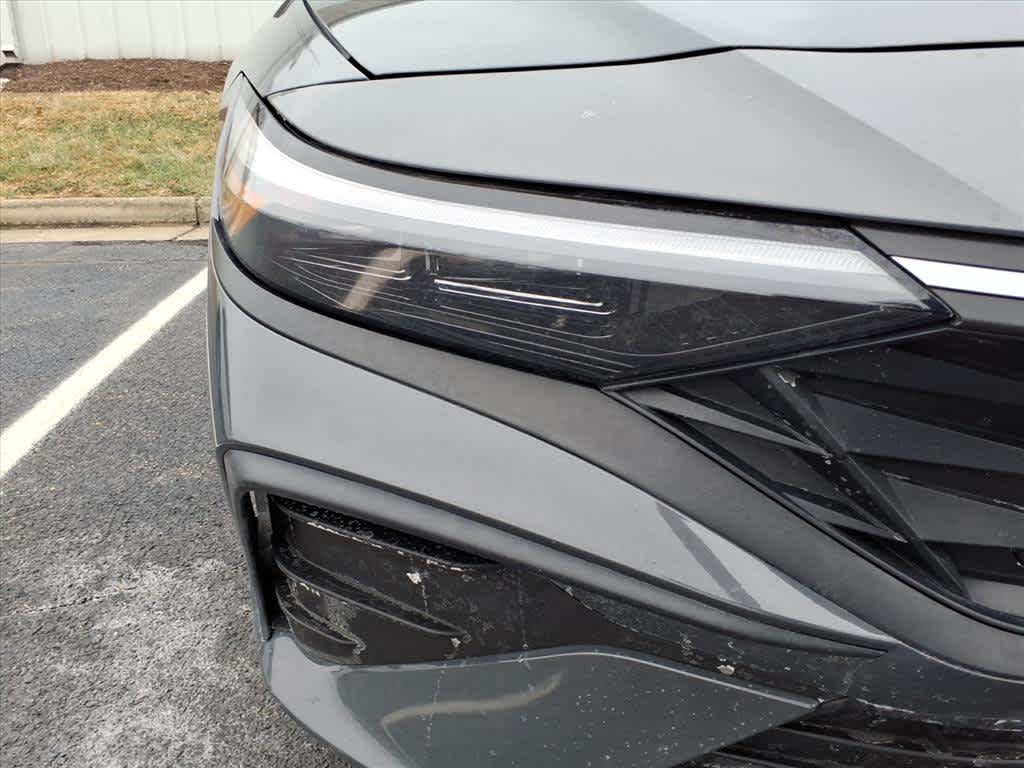 Thumbnail: 2024 Hyundai Elantra - 11