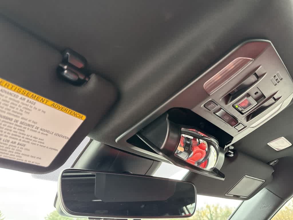 Thumbnail: 2023 Toyota Highlander - 14