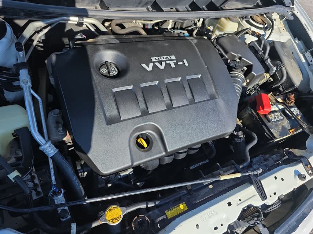 Thumbnail: 2010 Toyota Matrix - 27