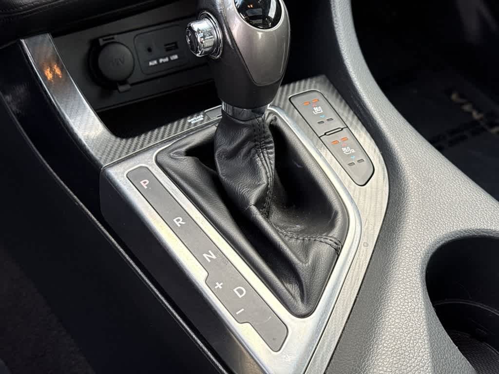 Thumbnail: 2011 Kia Optima - 22