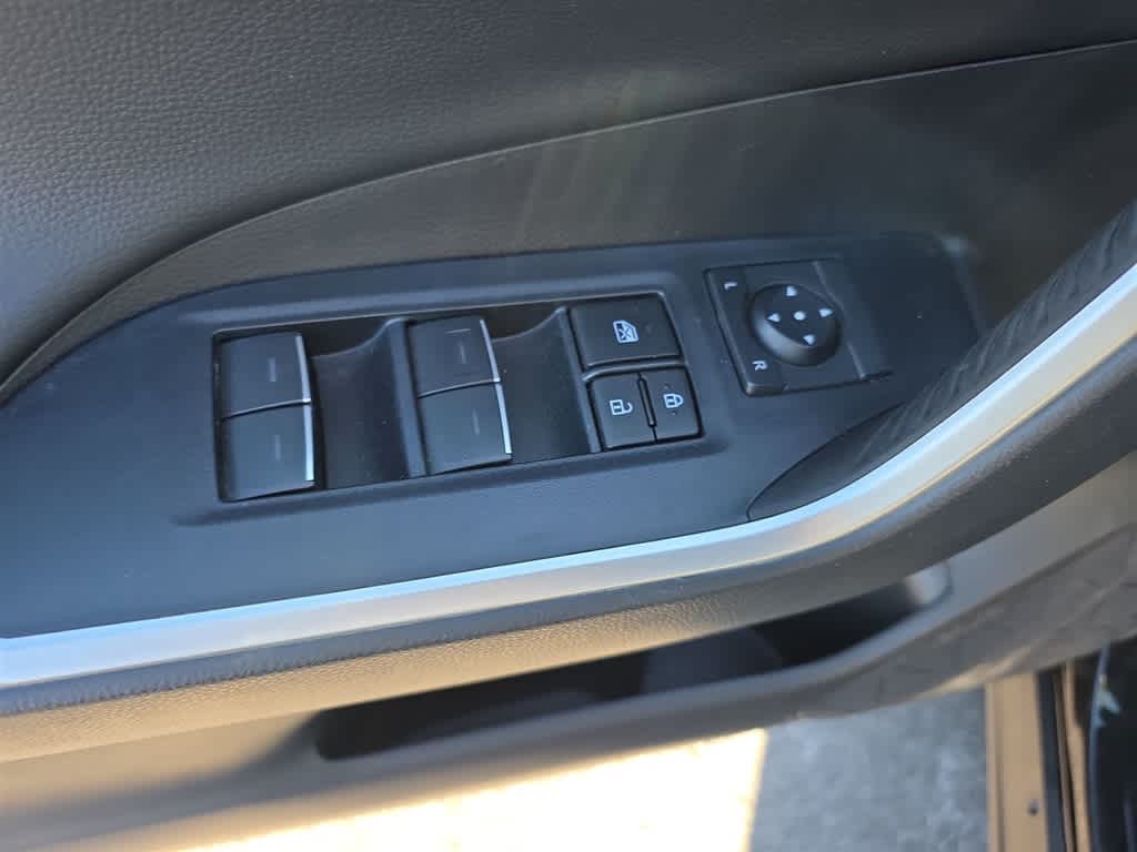 Thumbnail: 2024 Toyota RAV4 - 19