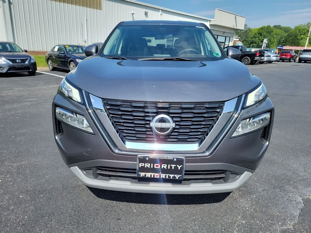 2023 Nissan Rogue SV 4