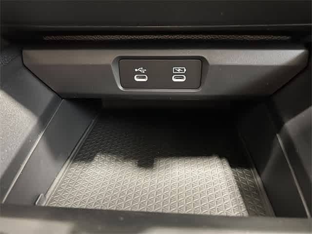 2025 Honda Accord LX 19