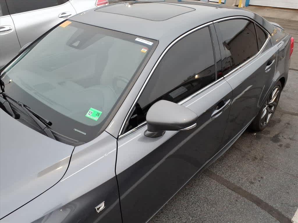 Thumbnail: 2020 Lexus IS - 11