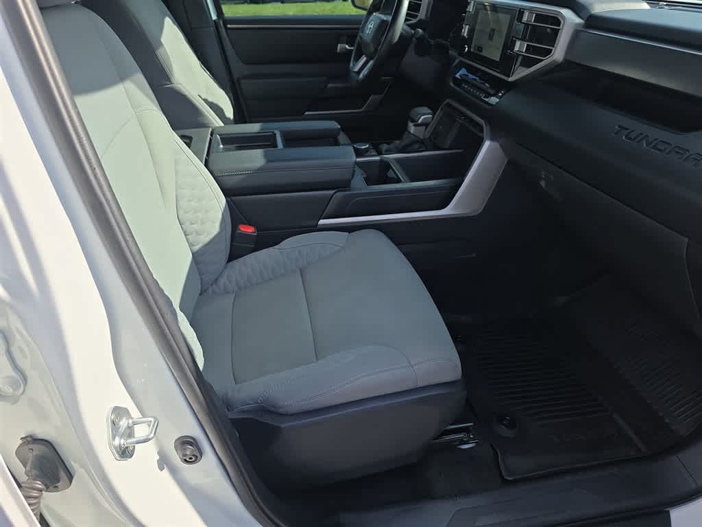 Thumbnail: 2025 Toyota Tundra - 13