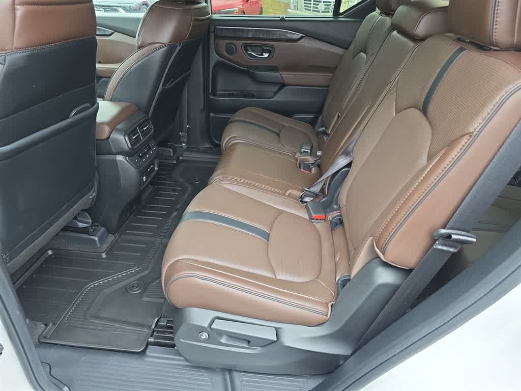 Thumbnail: 2024 Honda Pilot - 16