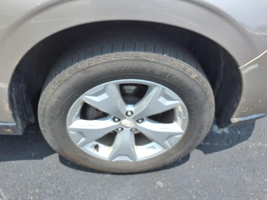 2015 Subaru Forester Limited 9
