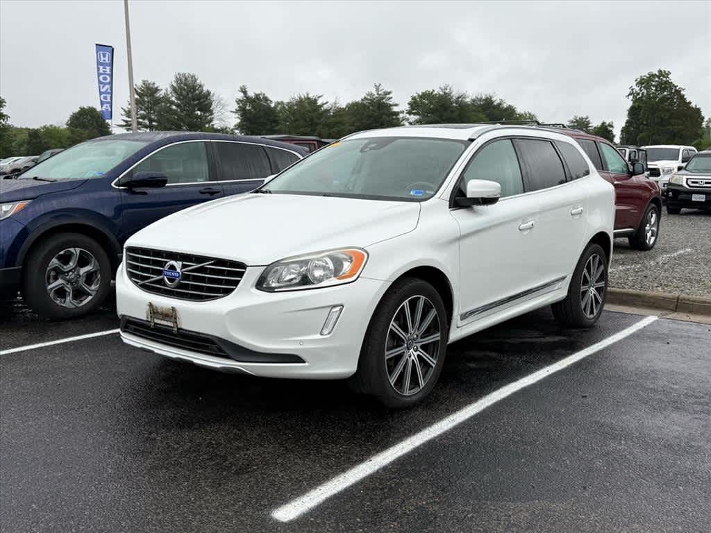 Thumbnail: 2015 Volvo XC60 - 2