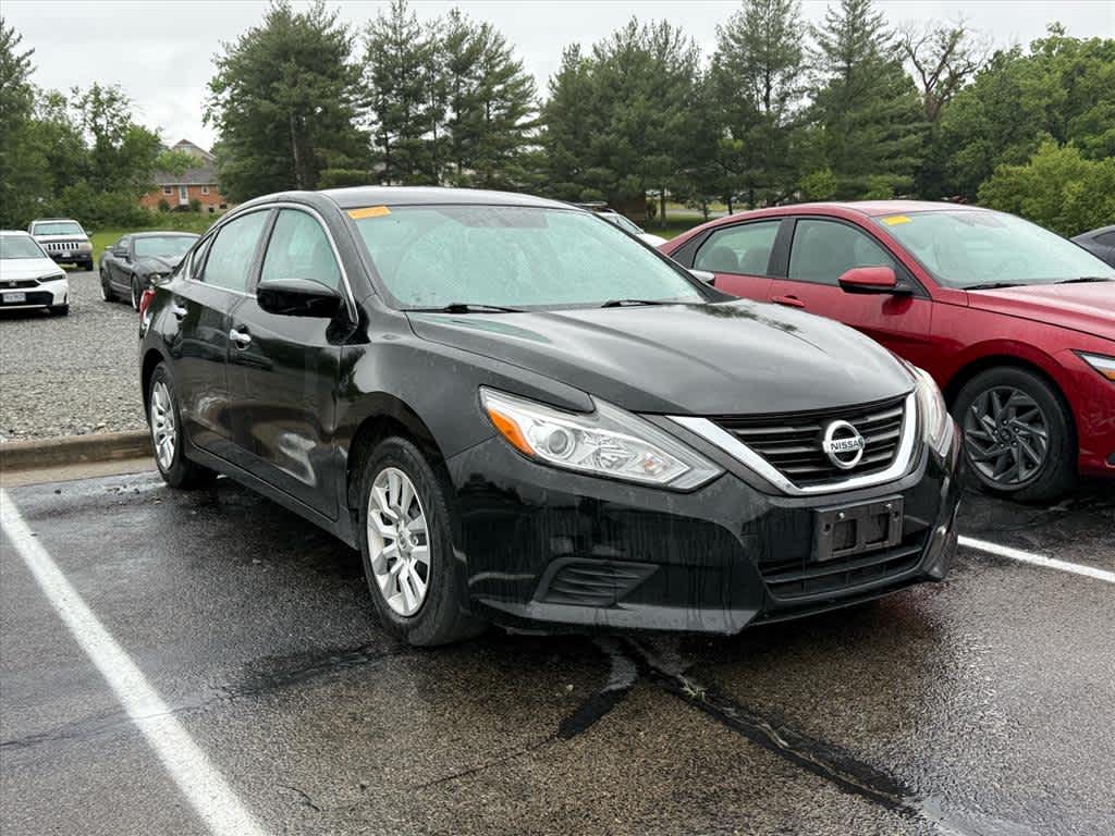 Thumbnail: 2016 Nissan Altima - 7
