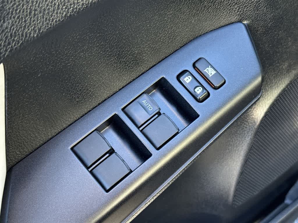 Thumbnail: 2018 Toyota RAV4 - 17