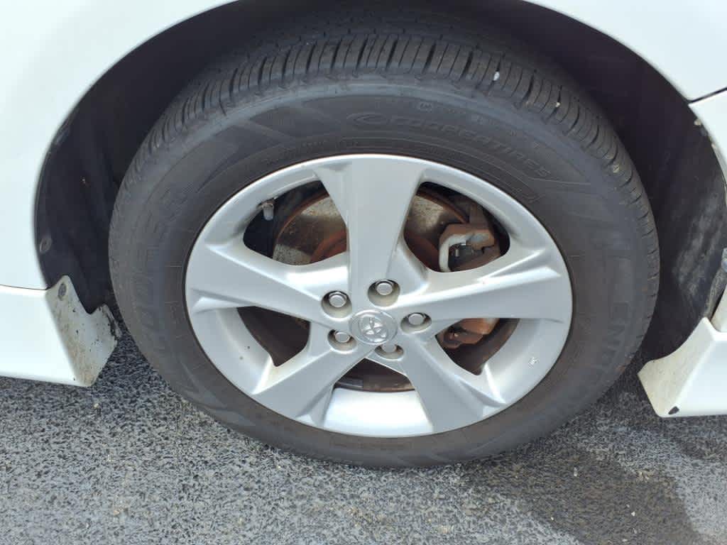 2013 Toyota Corolla LE 8