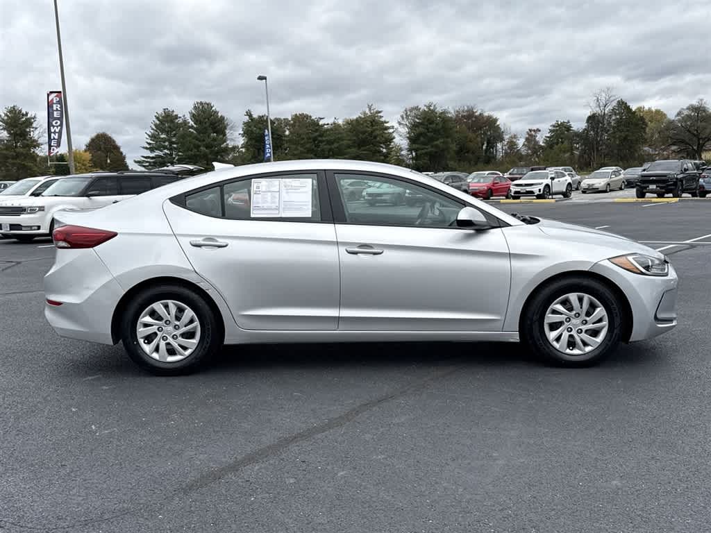 Thumbnail: 2017 Hyundai Elantra - 2