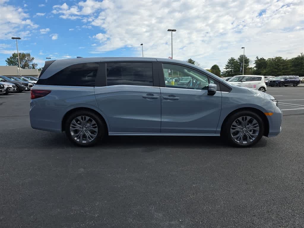 Thumbnail: 2025 Honda Odyssey - 2