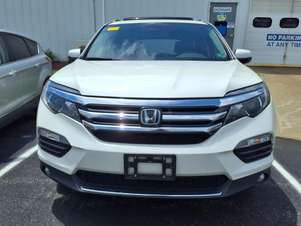 Thumbnail: 2017 Honda Pilot - 12
