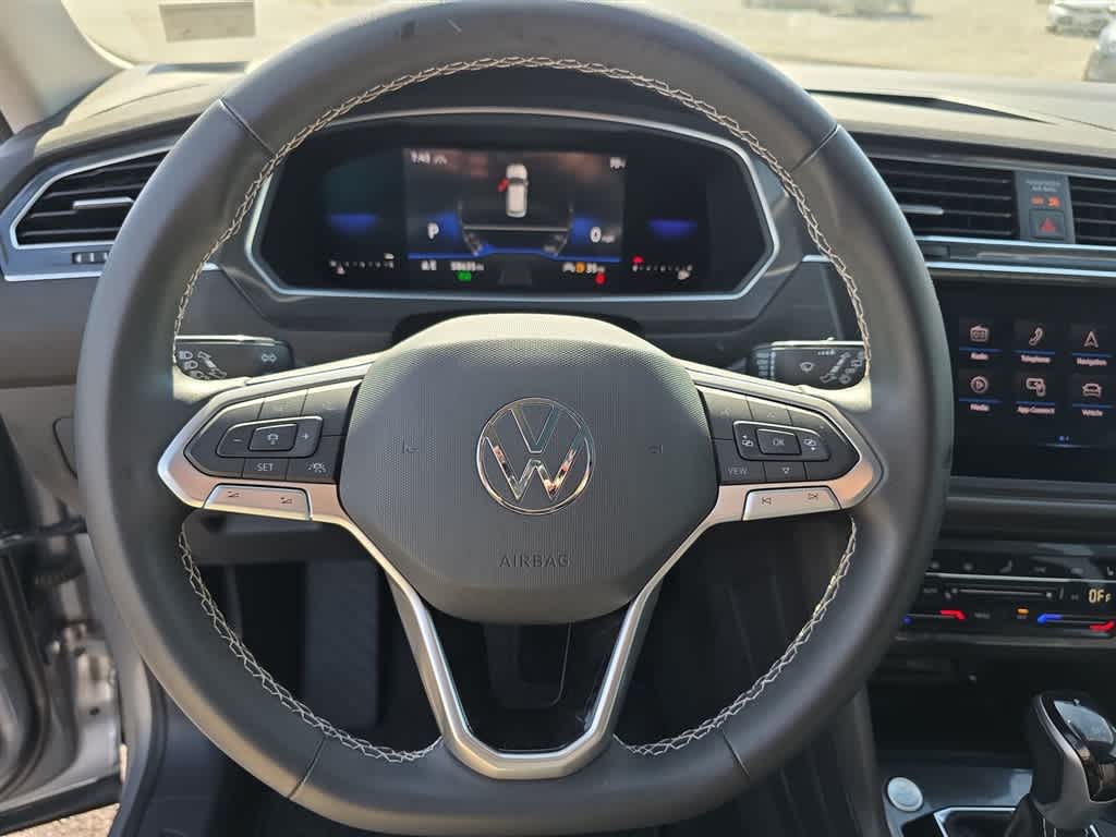 Thumbnail: 2022 Volkswagen Tiguan - 20