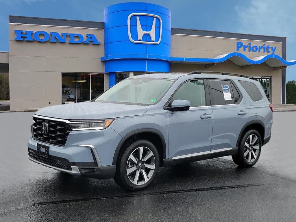2025 Honda Pilot Touring -
                  Roanoke, VA