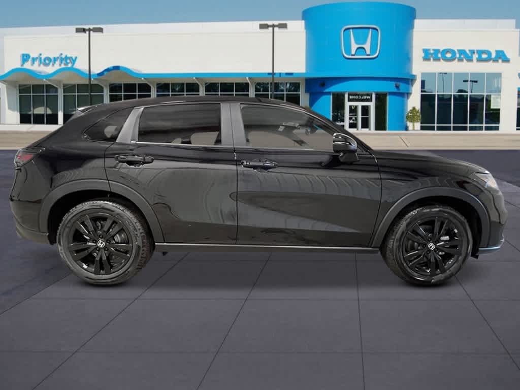 Thumbnail: 2026 Honda HR-V - 8