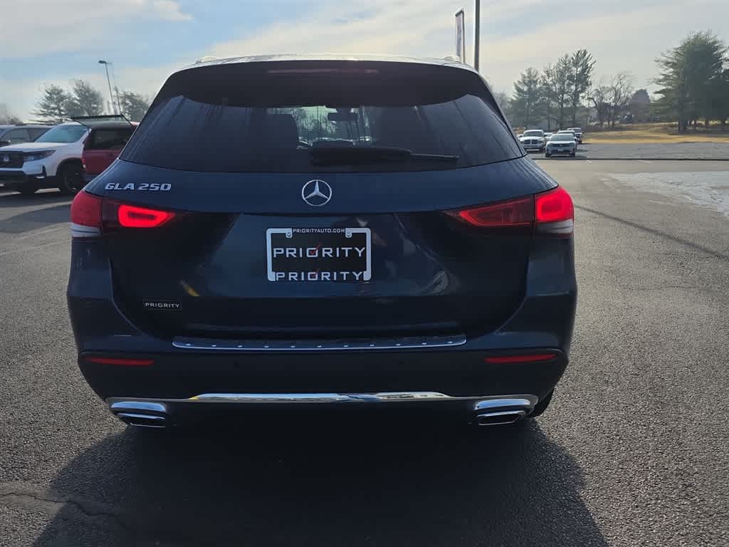 Thumbnail: 2021 Mercedes-Benz GLA - 8