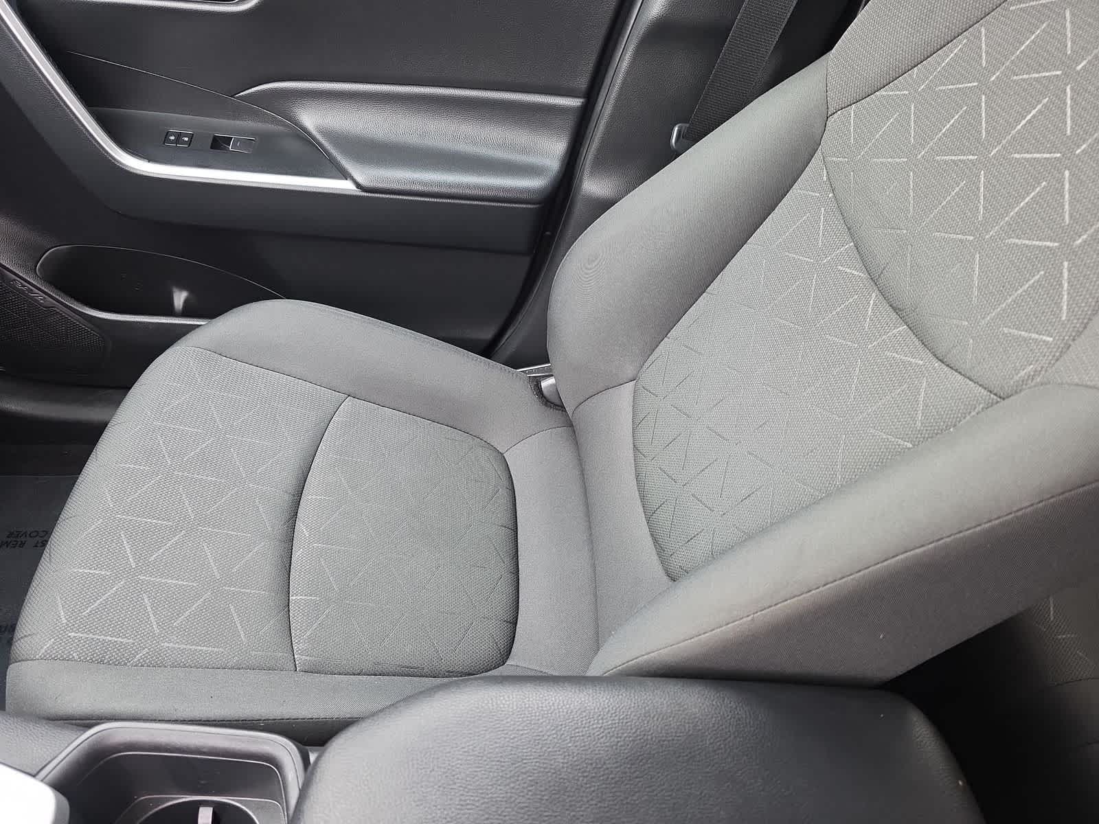 Thumbnail: 2024 Toyota RAV4 - 27