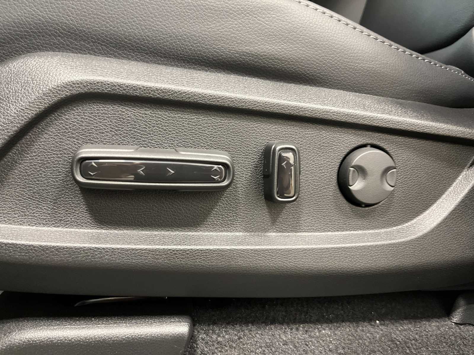 Thumbnail: 2025 Honda Pilot - 14