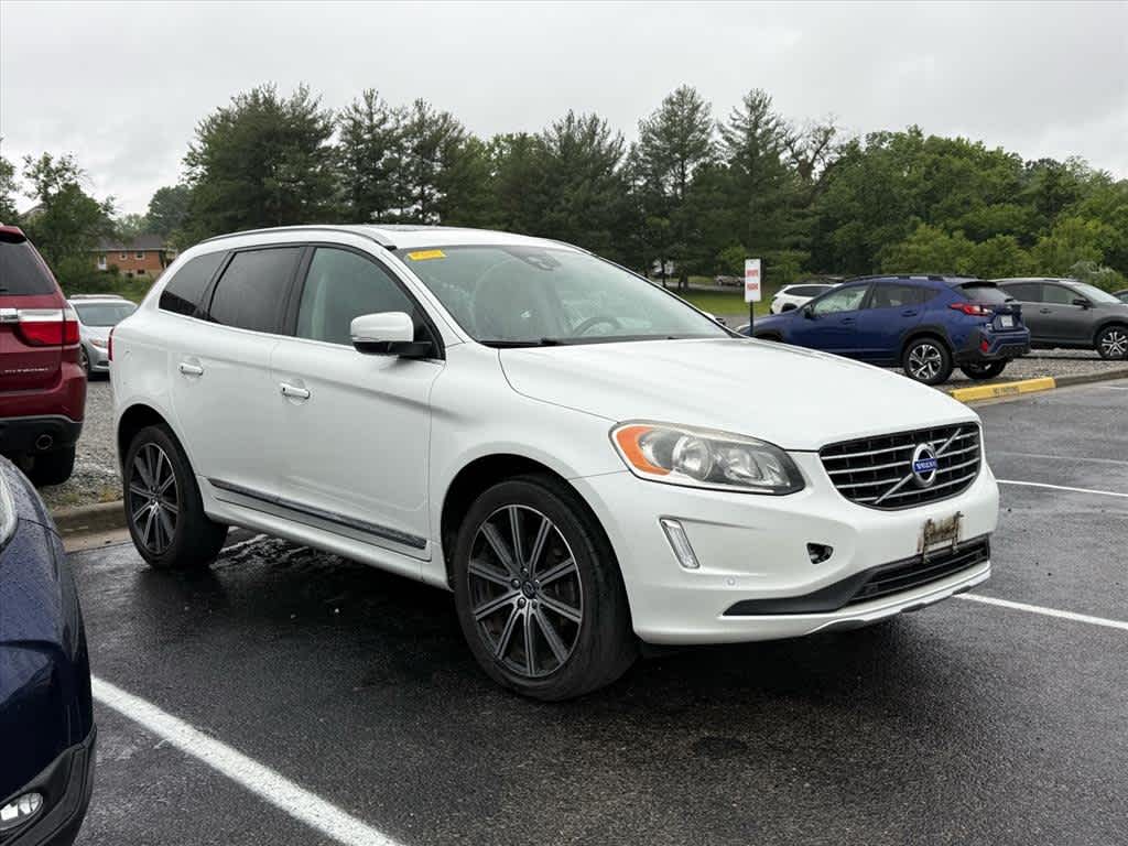 Thumbnail: 2015 Volvo XC60 - 6