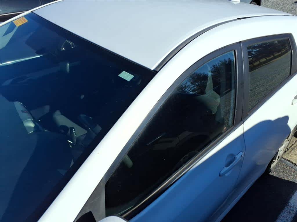 Thumbnail: 2010 Toyota Matrix - 11