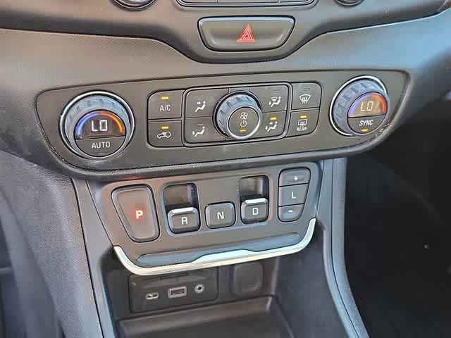 Thumbnail: 2021 GMC Terrain - 38