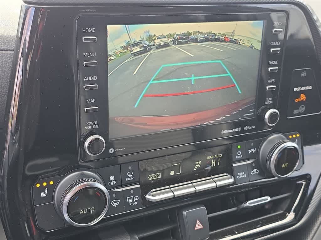 Thumbnail: 2021 Toyota Highlander - 20