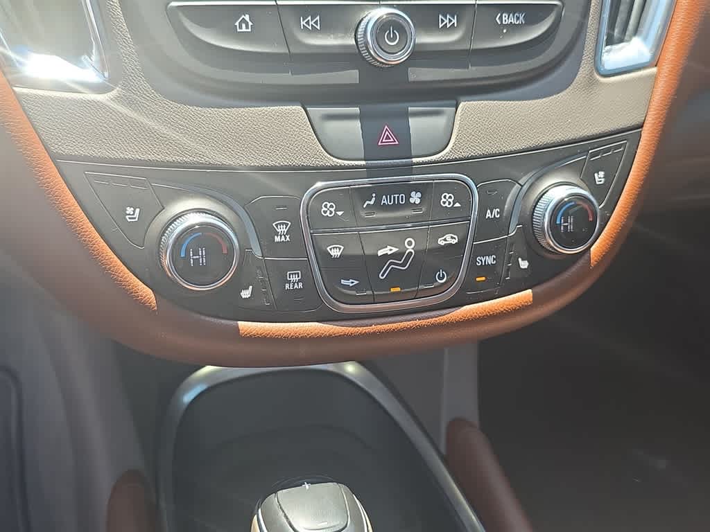 Thumbnail: 2017 Chevrolet Malibu - 22