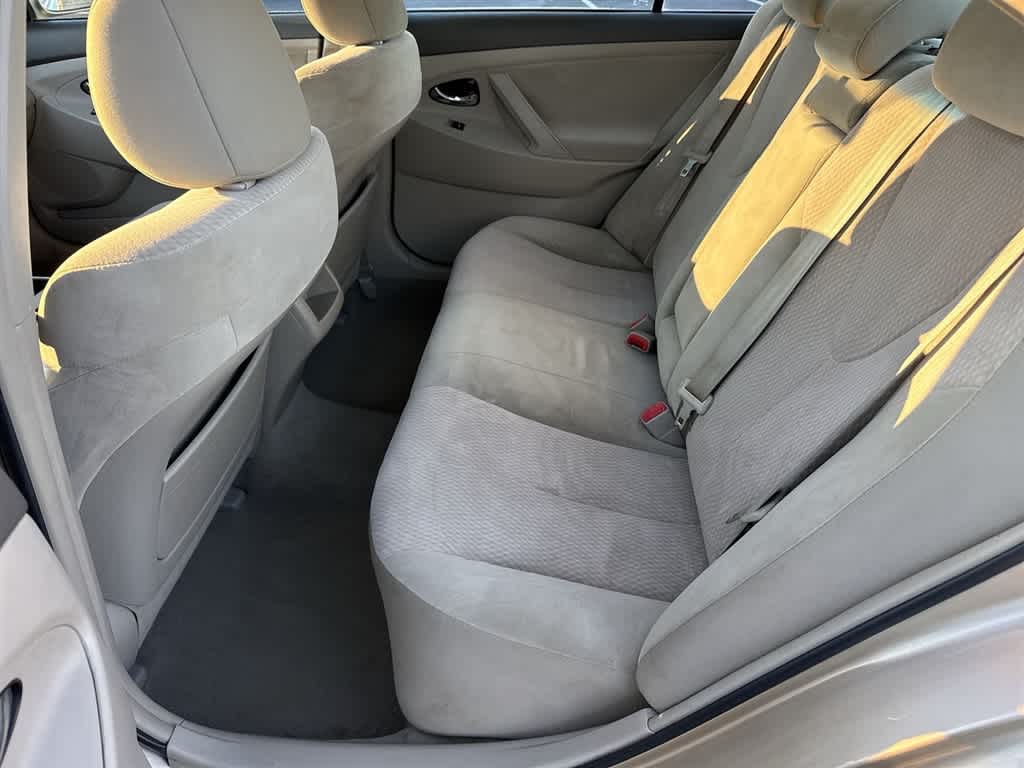 Thumbnail: 2011 Toyota Camry - 15