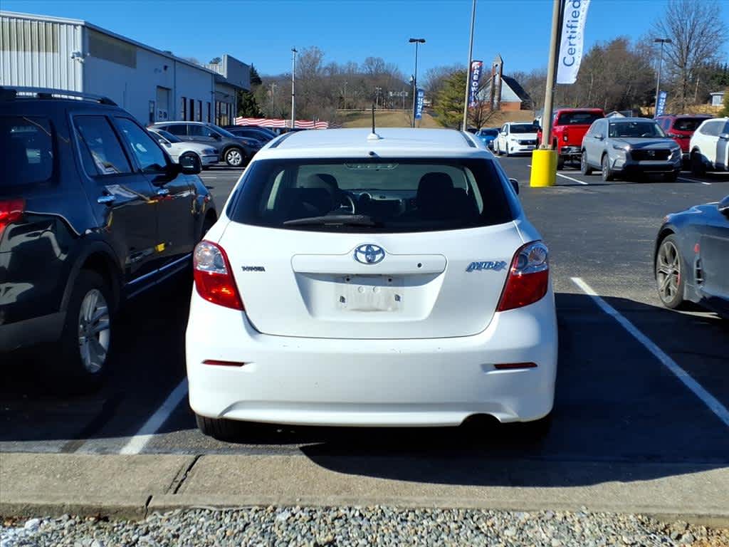 Thumbnail: 2010 Toyota Matrix - 8