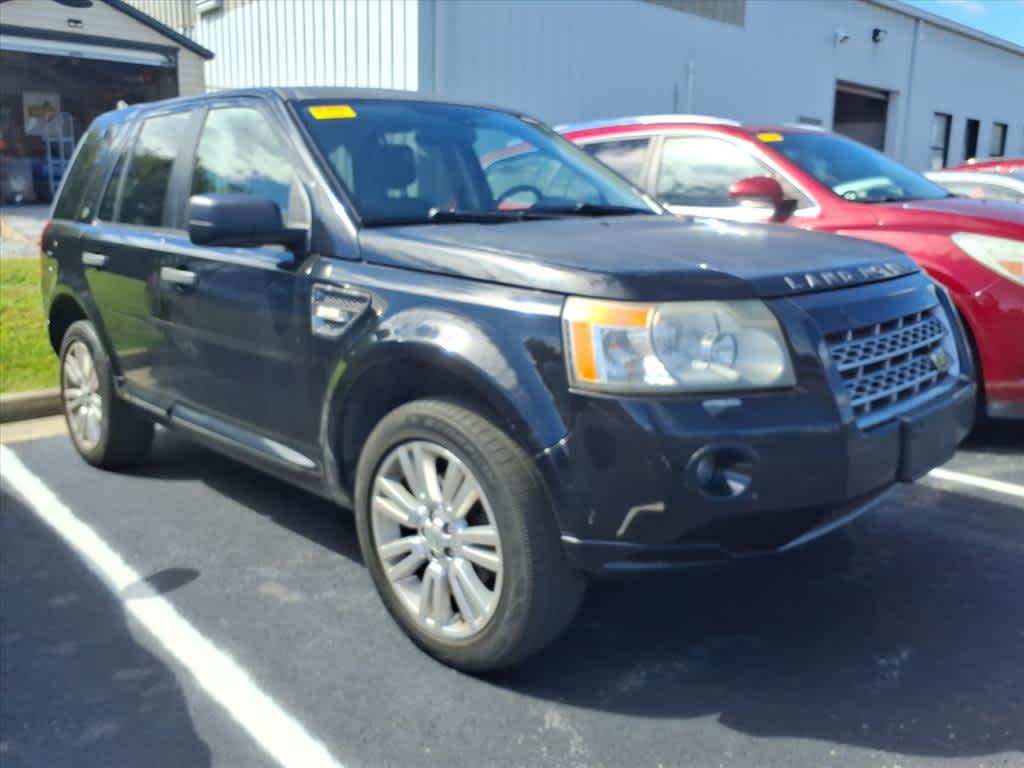 Thumbnail: 2010 Land Rover LR2 - 10