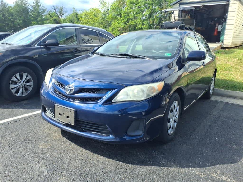 Thumbnail: 2013 Toyota Corolla - 3