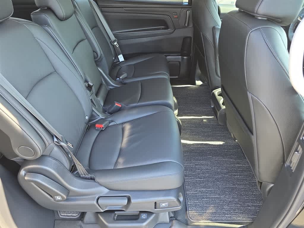 Thumbnail: 2026 Honda Odyssey - 13