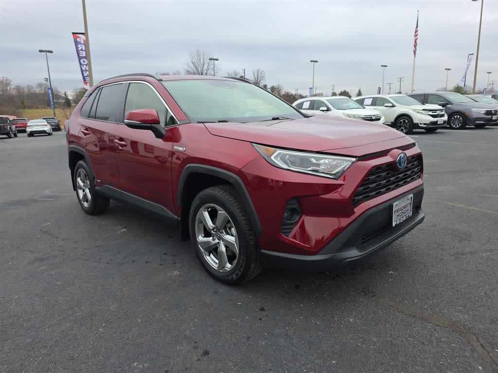 Thumbnail: 2021 Toyota RAV4 - 4