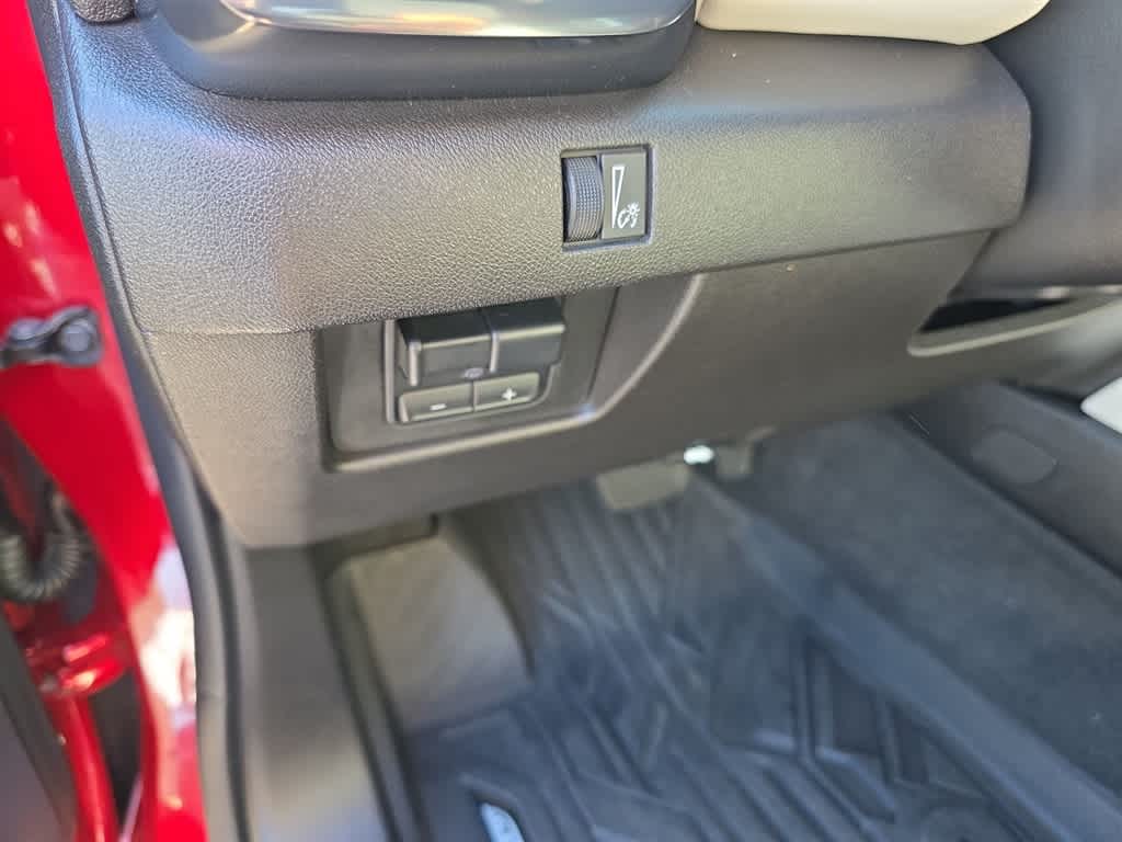 Thumbnail: 2024 GMC Canyon - 13