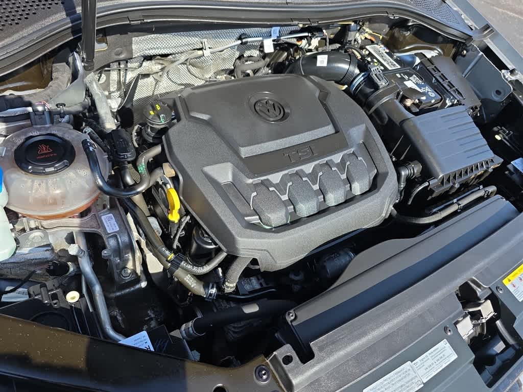 Thumbnail: 2022 Volkswagen Tiguan - 31