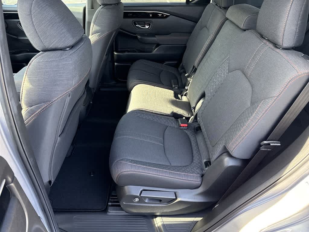 Thumbnail: 2025 Honda Pilot - 18