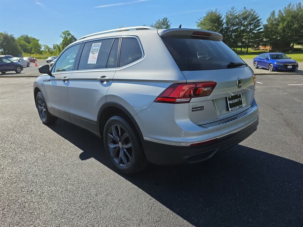 Thumbnail: 2022 Volkswagen Tiguan - 7