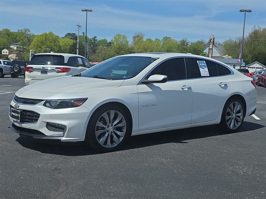 Thumbnail: 2017 Chevrolet Malibu - 5