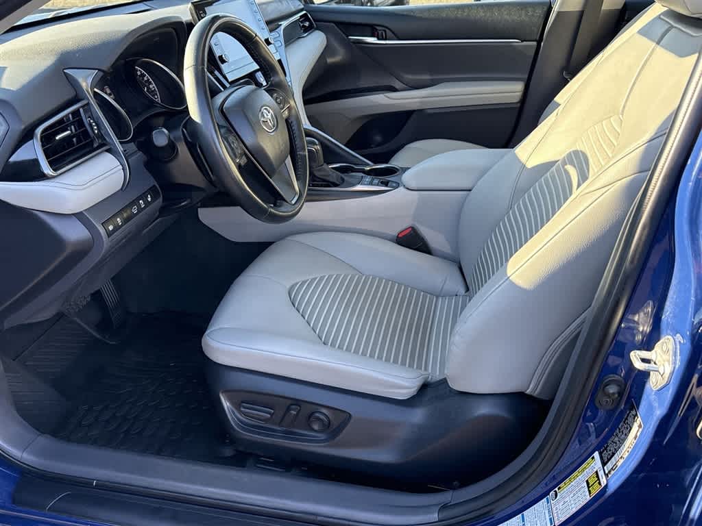 Thumbnail: 2023 Toyota Camry - 17