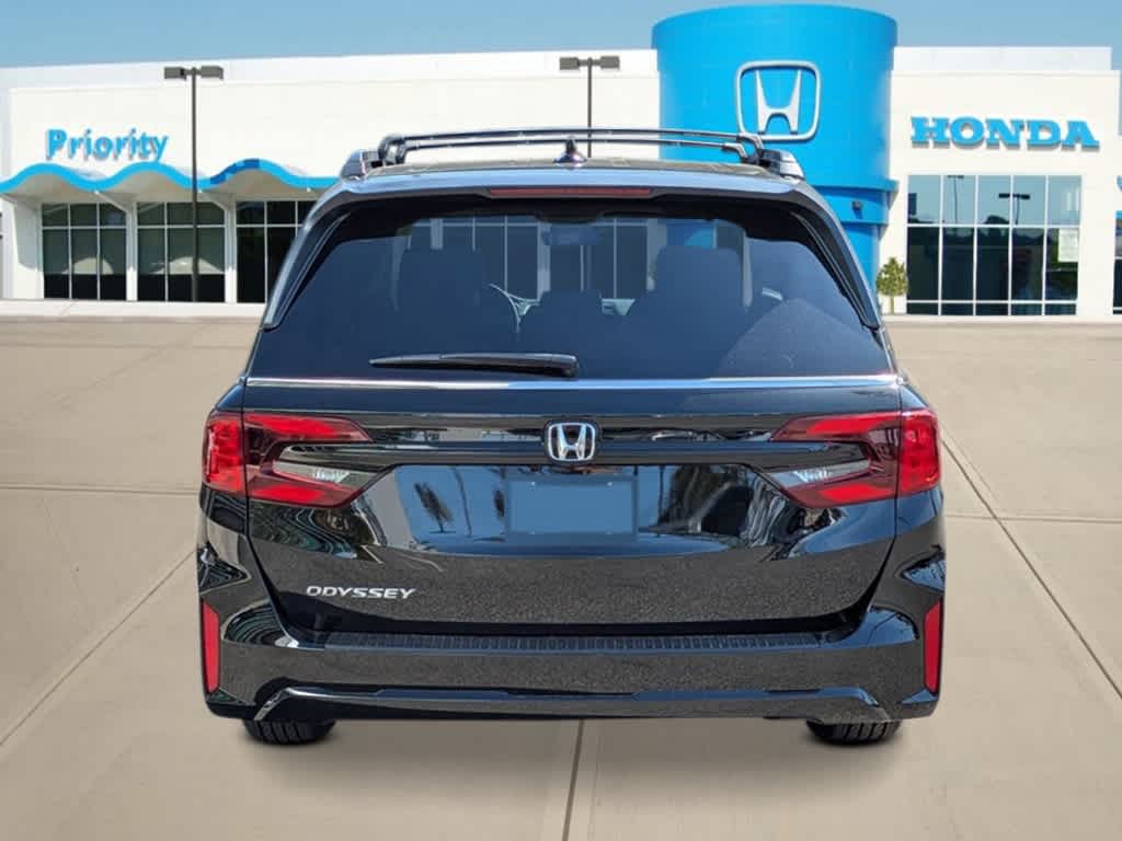 Thumbnail: 2026 Honda Odyssey - 3