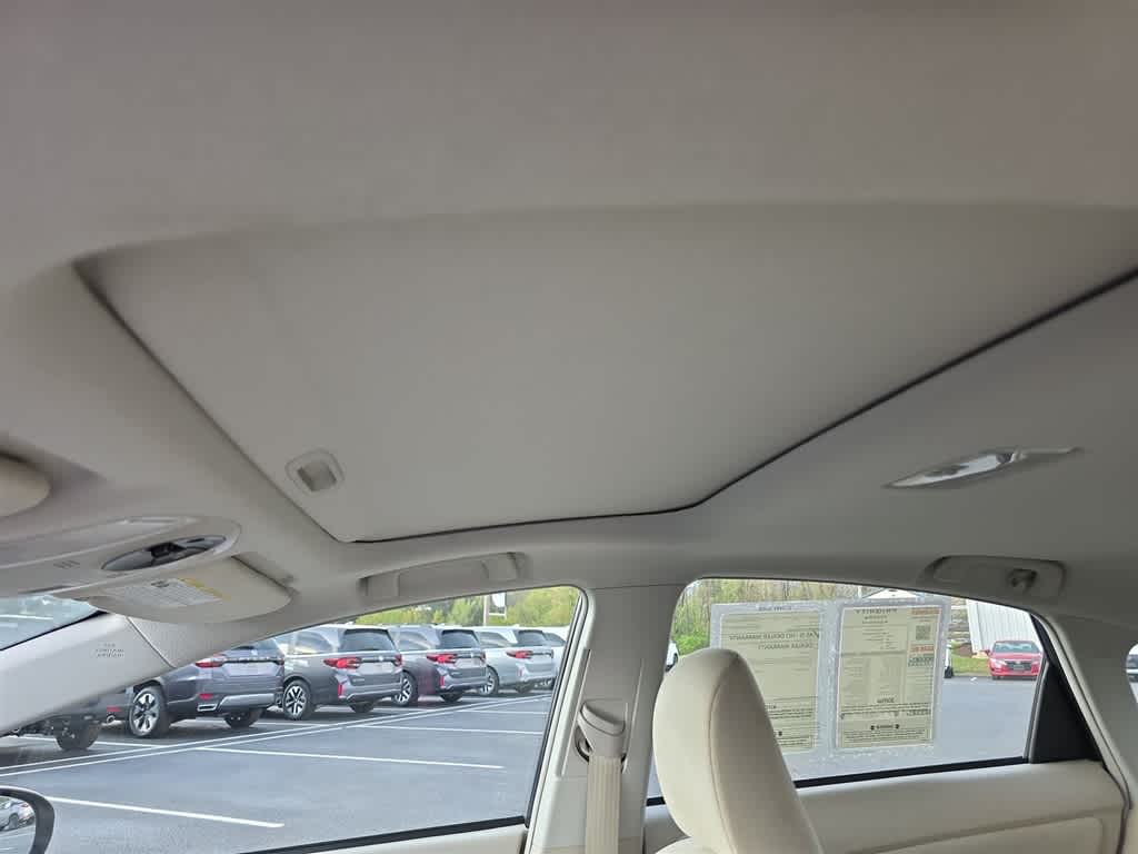 Thumbnail: 2011 Toyota Prius - 26