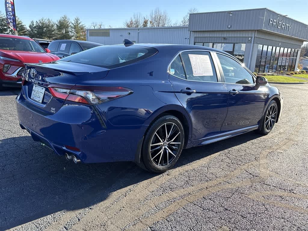 Thumbnail: 2023 Toyota Camry - 11