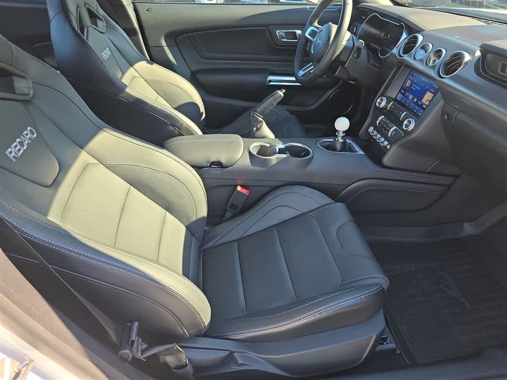 Thumbnail: 2022 Ford Mustang - 15