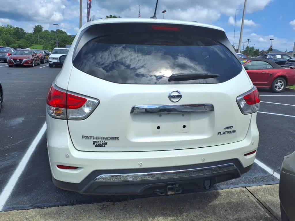 Thumbnail: 2015 Nissan Pathfinder - 3